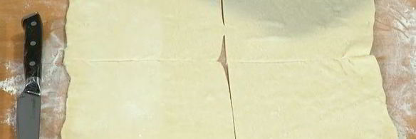 слойки с вишней и белым шоколадом