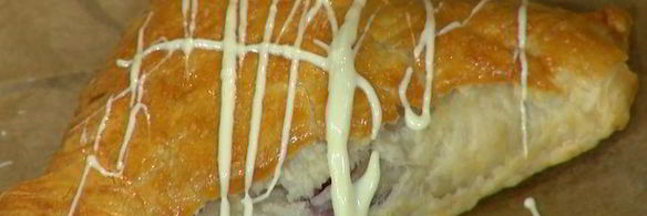 слойки с вишней и белым шоколадом