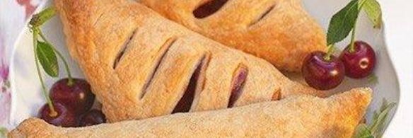 слойки с вишней