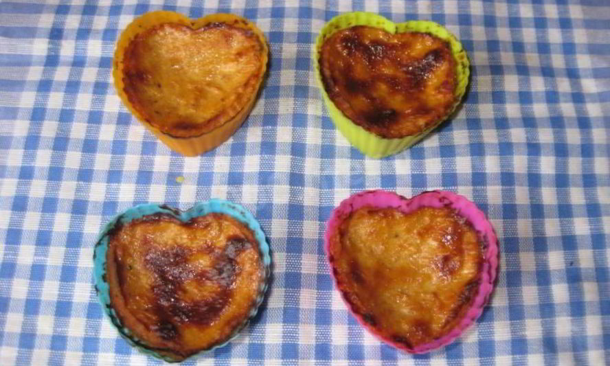 Рецепт диетических сырников с йогуртово-лимонным соусом