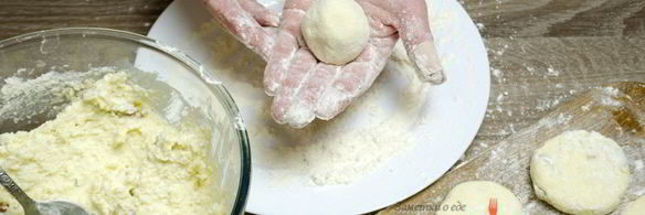 сырники из творога с изюмом