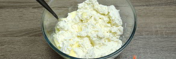 сырники из творога с изюмом