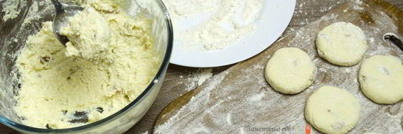 сырники из творога с изюмом