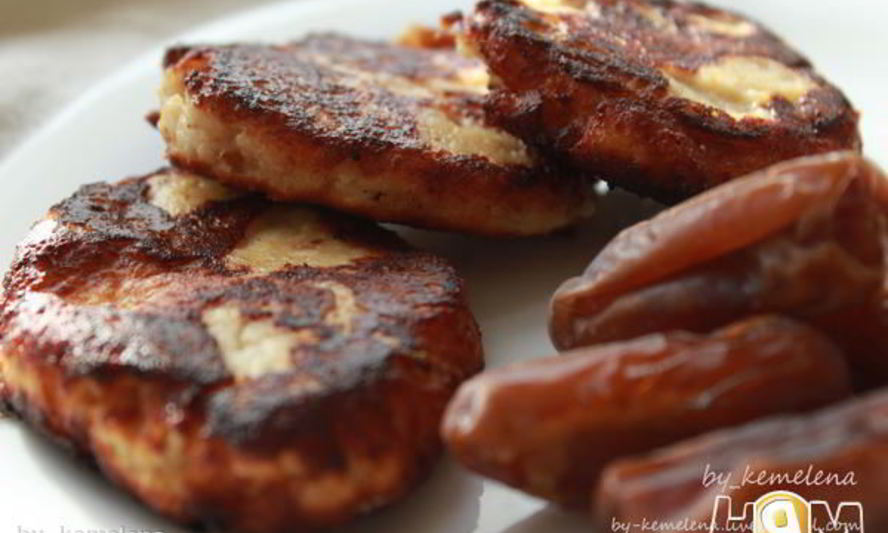 Рецепт сырников с финиками