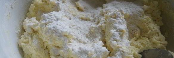 сырники с медовыми вишнями