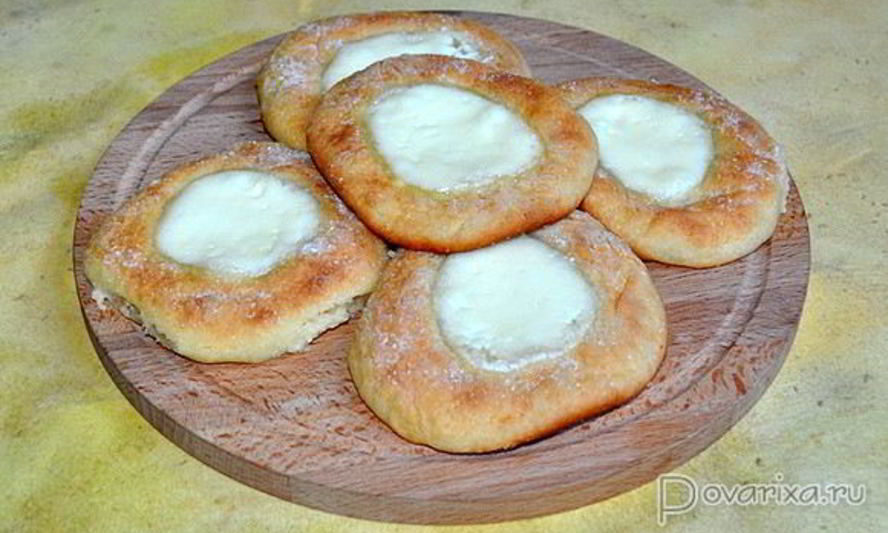 Рецепт сырников со сметаной в духовке