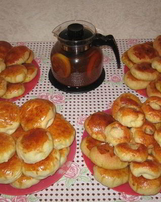 Тесто дрожжевое и пирожки из него