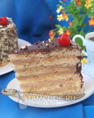 Бисквитный многослойный торт