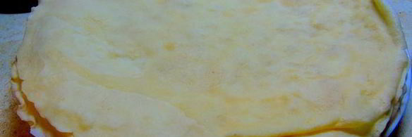 блинный торт с заварным кремом и ягодами