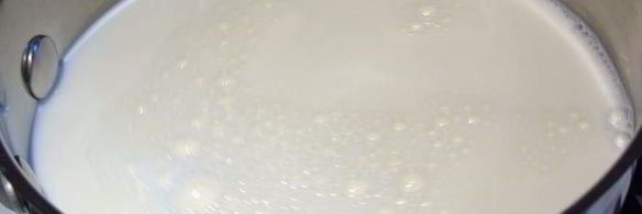 блинный торт с заварным кремом и ягодами