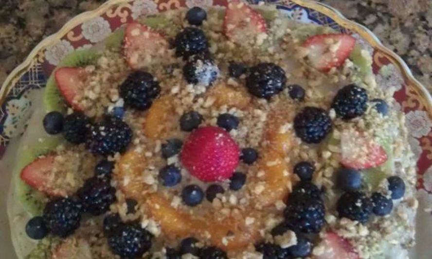 Рецепт фруктового торта из бисквитных коржей