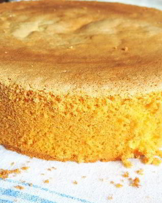 Изумительный белый бисквит