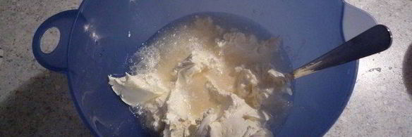 новогодний персиковый торт с просекко и елочкой из сливок и карамболы