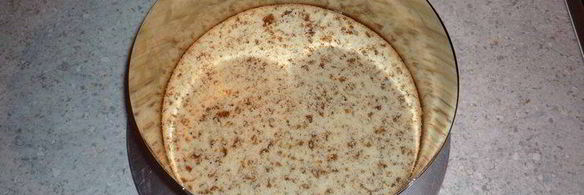 новогодний персиковый торт с просекко и елочкой из сливок и карамболы