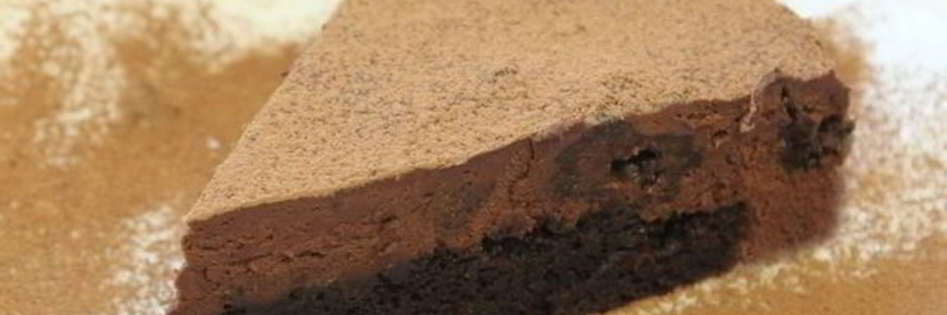 Шоколадный торт с черносливом