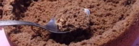 шоколадный торт с клубникой