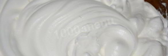 шоколадный торт с вишней