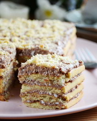 Торт без выпечки из печенья и творога