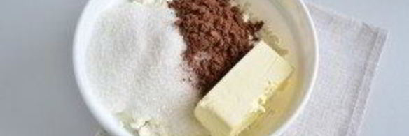 торт без выпечки из печенья и творога