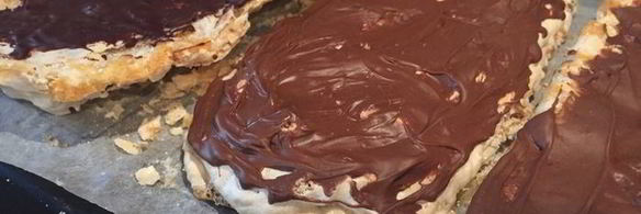 торт безе с фундуком