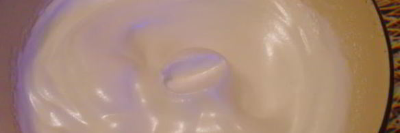 торт из бисквитных коржей с лимонным кремом