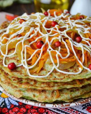 Торт из кабачков с морковью и луком