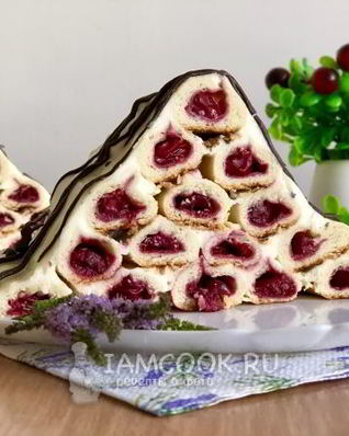 Торт Монастырская изба с вишней