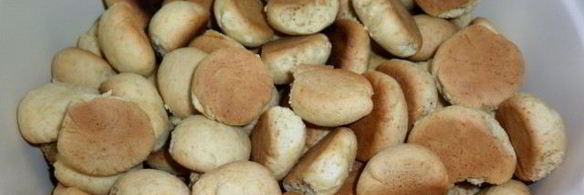 торт пивные кружки с бочкой пива медовые шарики