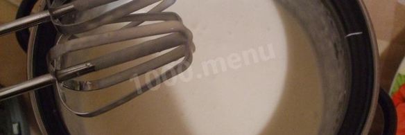 торт с фруктами без выпечки на коржах