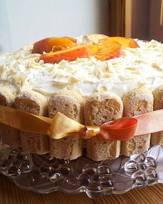 Торт с творожно-фруктовой начинкой