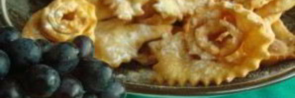 вкусный хворост, тающий во рту