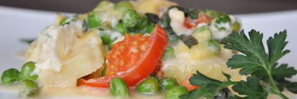 овощная запеканка с мясными шариками, чесноком и базиликом