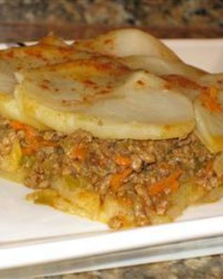 Сербская запеканка из фарша с картофелем