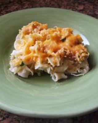 Запеканка из рыбных консервов и макарон