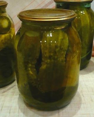 Кисло-сладкие огурцы в банках без уксуса