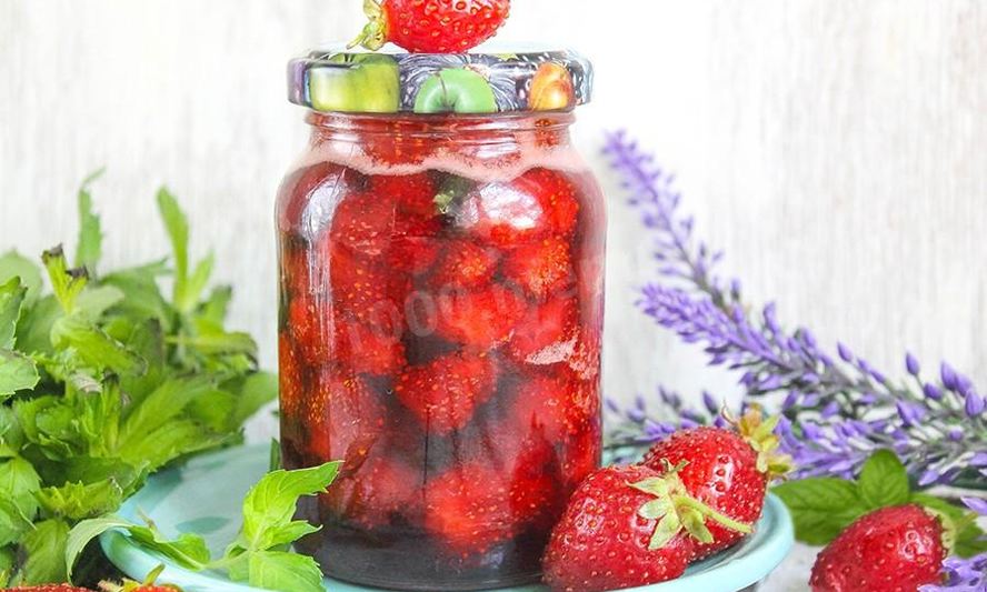 Рецепт клубники в собственном соку на зиму