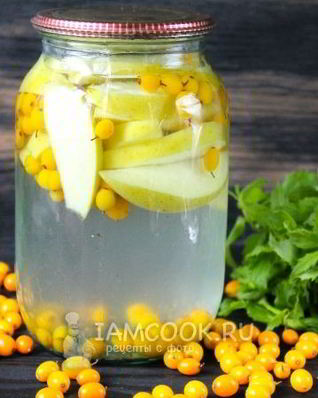 Компот из облепихи и яблок на зиму