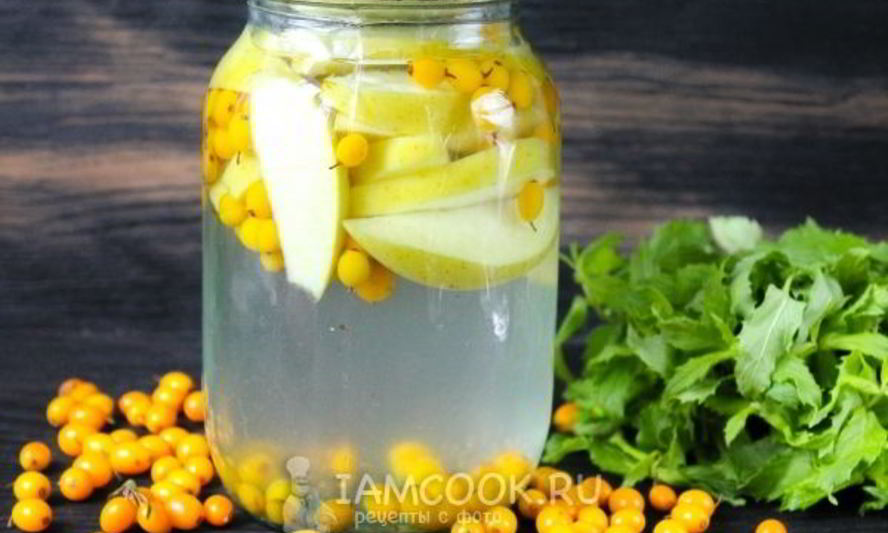 Рецепт компота из облепихи и яблок на зиму