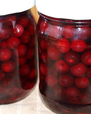 Компот из вишни