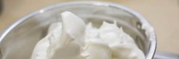 ванильный торт с ягодным компоте