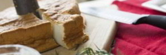 ванильный торт с ягодным компоте