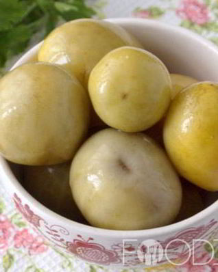 Квашеные зеленые помидоры