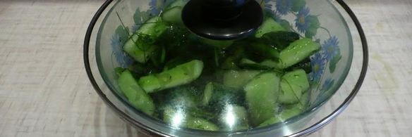 быстрые маринованные огурцы в пакете