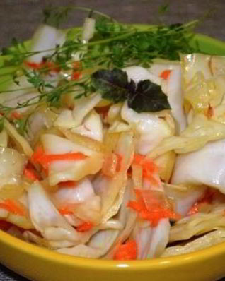 Маринованная капуста с морковью по-корейски