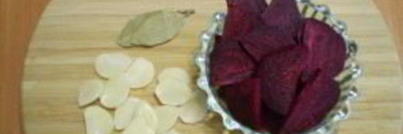 маринованная капуста со свеклой и чесноком