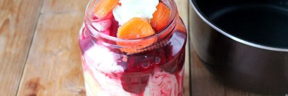маринованная капуста со свеклой на зиму