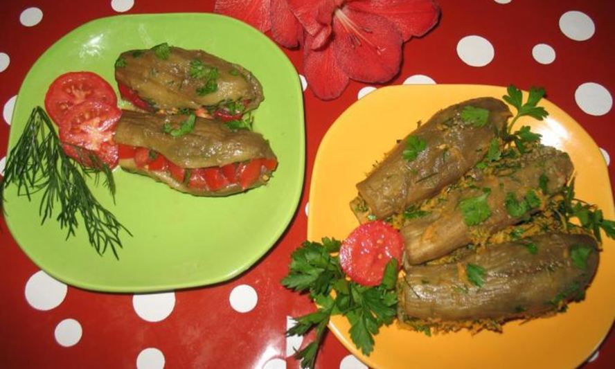 Рецепт маринованных баклажанов, фаршированных морковью и помидорами