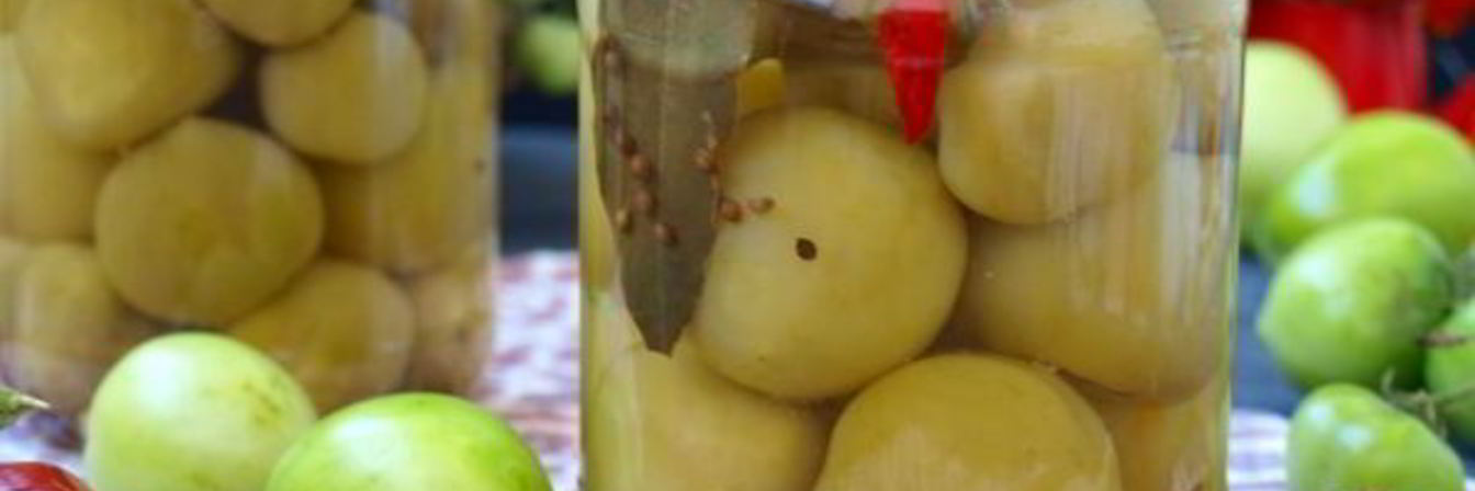 Маринованные зеленые помидоры Пальчики оближешь