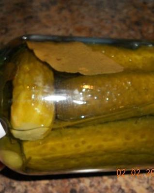 Огурчики маринованные