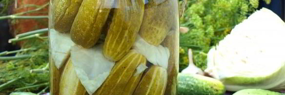 огурцы, маринованные с капустой